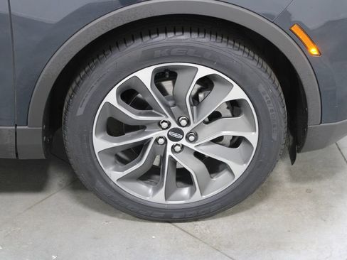 Used 2023 Lincoln Nautilus Reserve AWD/4WD image 13