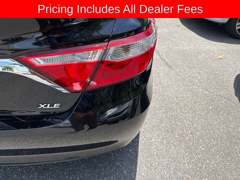 Used 2017 Toyota Camry XLE w/ Moonroof Package FWD image 7