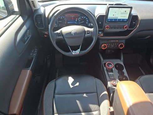 Used 2022 Ford Bronco Sport Outer Banks w/ Tech Package AWD/4WD image 12