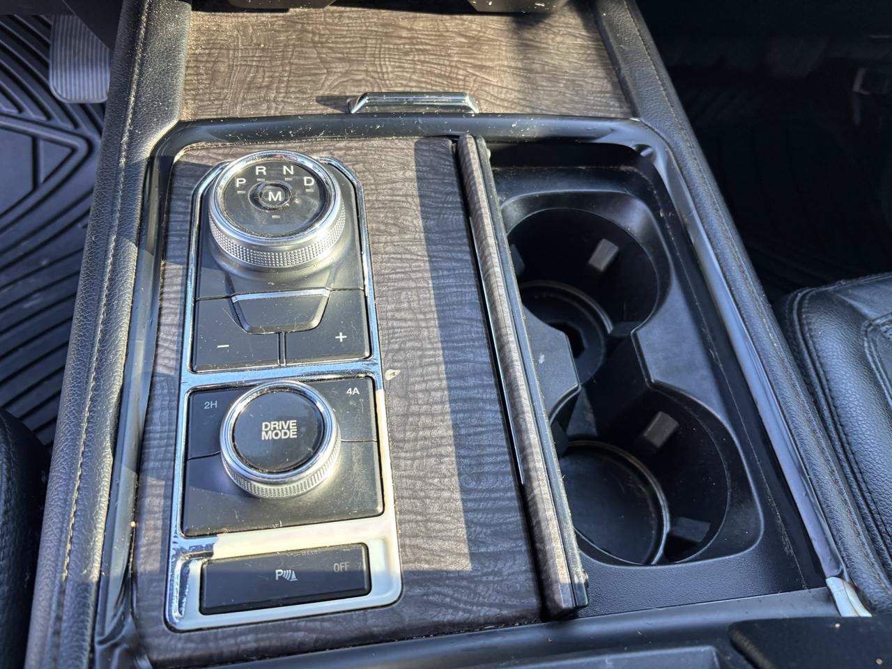 Used 2019 Ford Expedition Max Limited AWD/4WD image 19