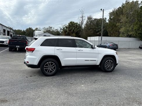 Used 2019 Jeep Grand Cherokee Limited w/ Luxury Group II image 2