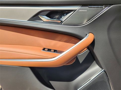 Used 2026 Jaguar F-PACE R-Dynamic S image 17