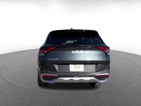 Used 2025 Kia Sportage LX image 11