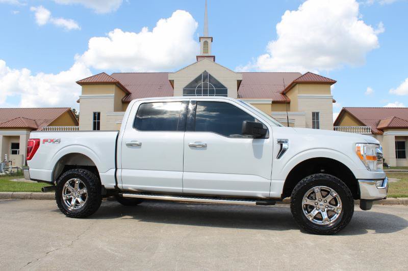 Used 2022 Ford F150 XLT w/ Equipment Group 301A Mid AWD/4WD image 3