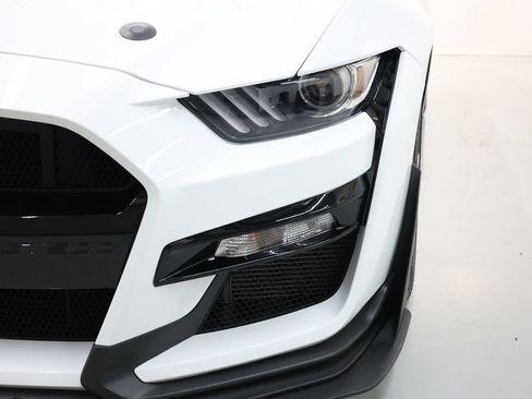 Used 2022 Ford Mustang Shelby GT500 w/ Carbon Fiber Track Pack RWD image 74