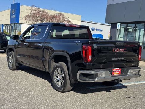 Used 2025 GMC Sierra 1500 SLT AWD/4WD image 4