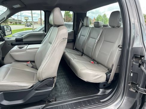 Used 2016 Ford F150 XL w/ Equipment Group 101A Mid AWD/4WD image 36