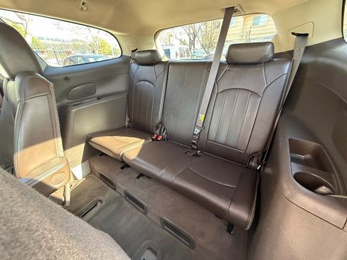 Used 2014 Buick Enclave Leather image 24