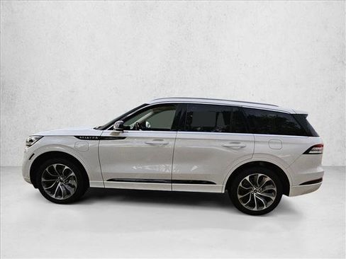 Used 2021 Lincoln Aviator Grand Touring w/ Elements Package Plus image 8
