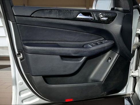 Used 2016 Mercedes-Benz GLE 400 4MATIC image 23