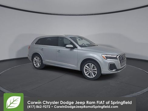 Used 2025 Audi Q7 3.0T Premium Plus image 2