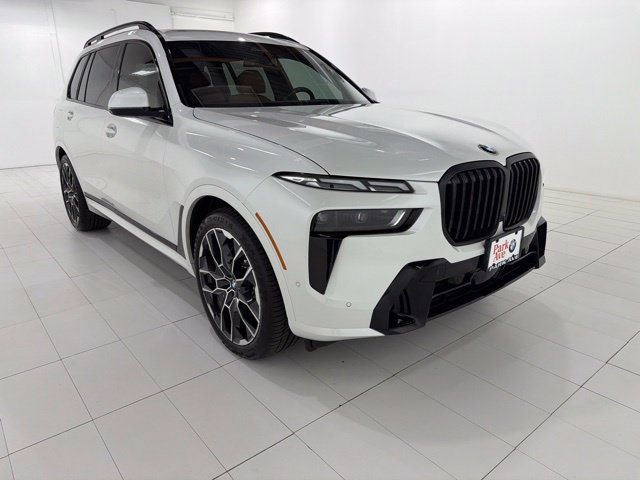Used 2026 BMW X7 xDrive40i w/ M Sport Package AWD/4WD image 7