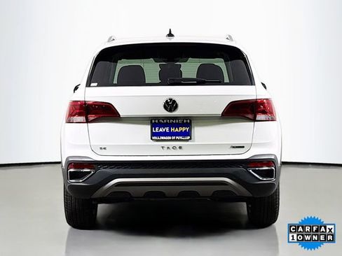 Used 2024 Volkswagen Taos SE image 6