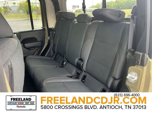 New 2025 Jeep Gladiator Willys image 23