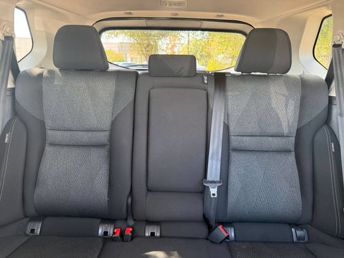Used 2025 Nissan Rogue SV FWD image 35