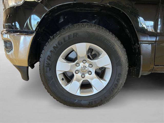 Used 2020 RAM 1500 Big Horn AWD/4WD image 25