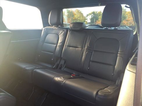 Certified 2023 Lincoln Navigator Reserve image 10