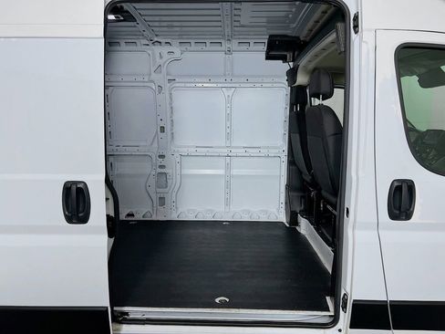 Used 2025 RAM ProMaster 2500 w/ Convenience Group FWD image 23