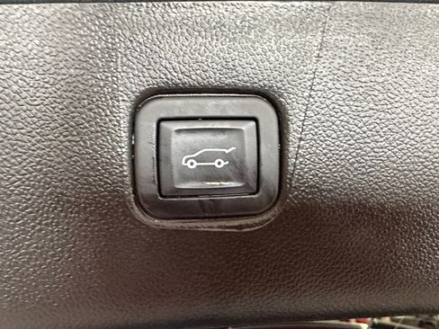 Used 2024 Chevrolet Blazer LT w/ Convenience Package FWD image 36