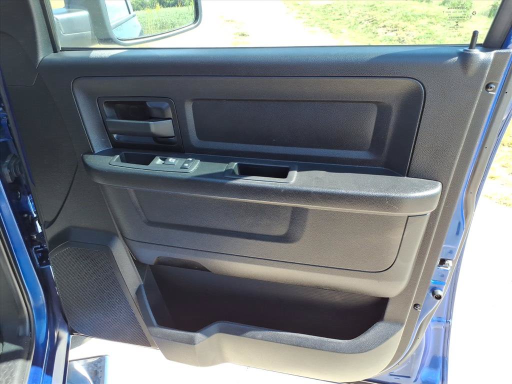 Used 2019 RAM 1500 Express AWD/4WD image 18