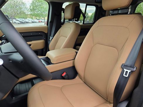 New 2026 Land Rover Defender 110 X-Dynamic SE AWD/4WD image 12