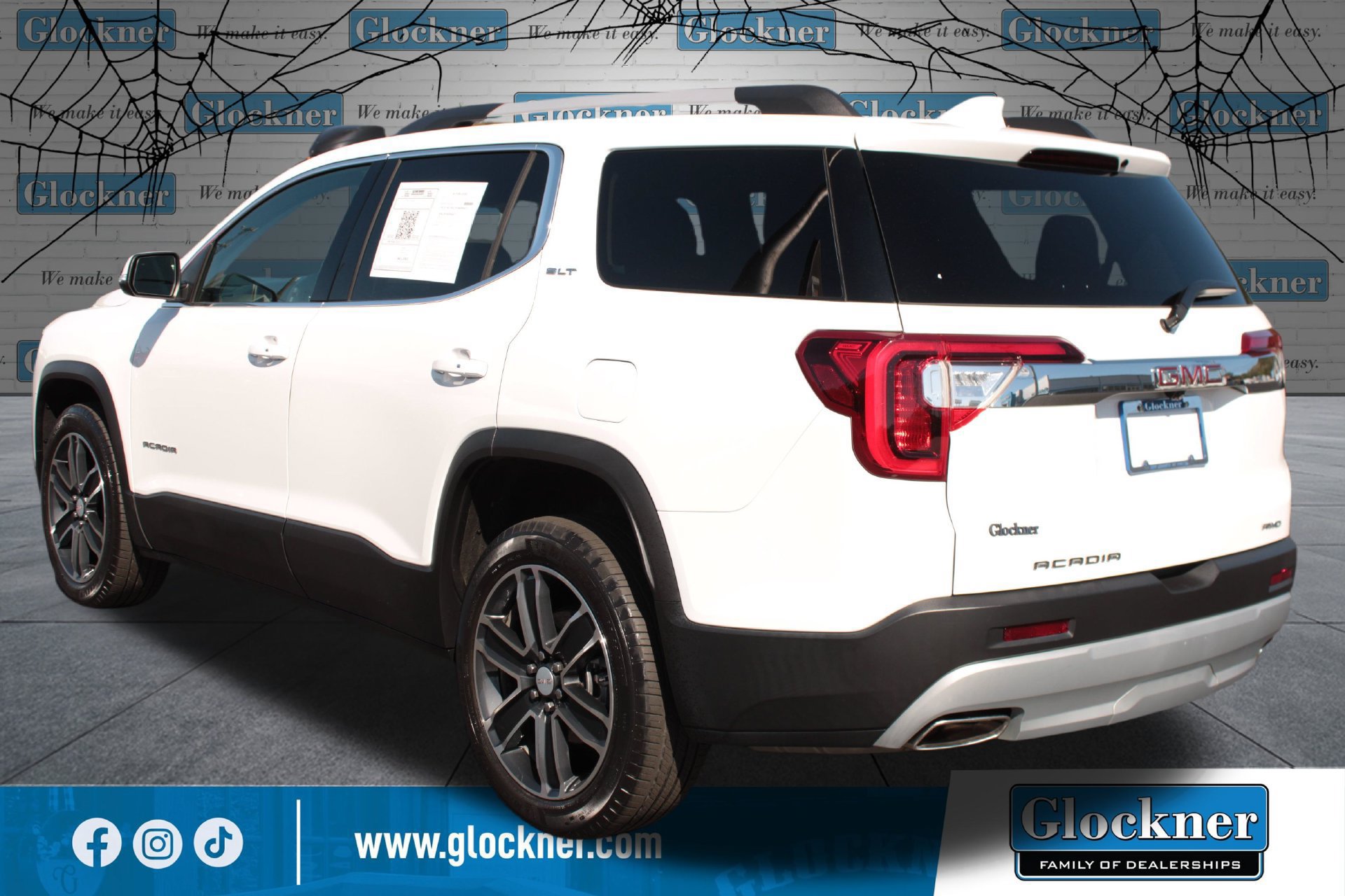 Used 2023 GMC Acadia SLT w/ Preferred Package AWD/4WD image 8
