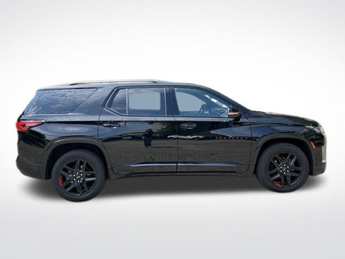 Used 2023 Chevrolet Traverse Premier w/ Redline Edition AWD/4WD image 7