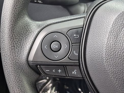 Used 2022 Toyota Corolla LE FWD image 21