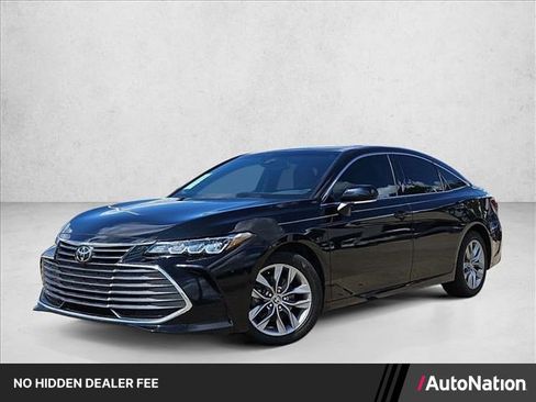 Used 2022 Toyota Avalon XLE w/ Moonroof Package FWD image 1