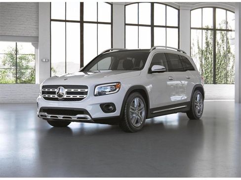 Certified 2022 Mercedes-Benz GLB 250 4MATIC image 41