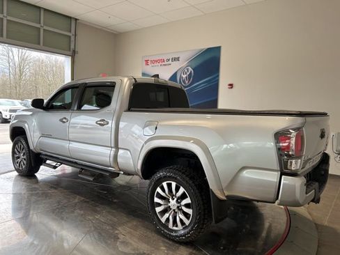 Used 2023 Toyota Tacoma Limited AWD/4WD image 4