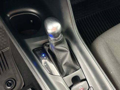 Used 2021 Toyota C-HR LE image 14