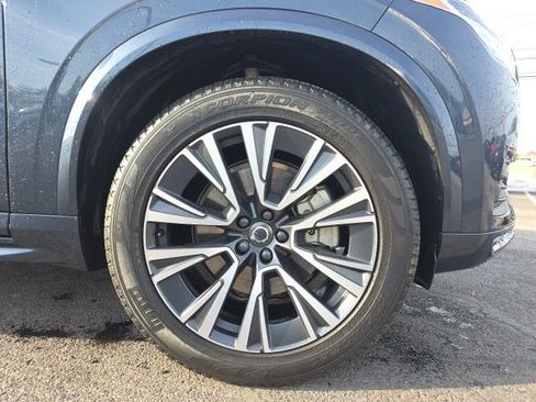 Used 2022 Volvo XC90 T6 Momentum w/ Advanced Package image 9