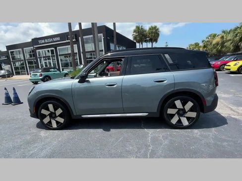 Certified 2025 MINI Cooper Countryman S w/ Comfort Package Max image 19