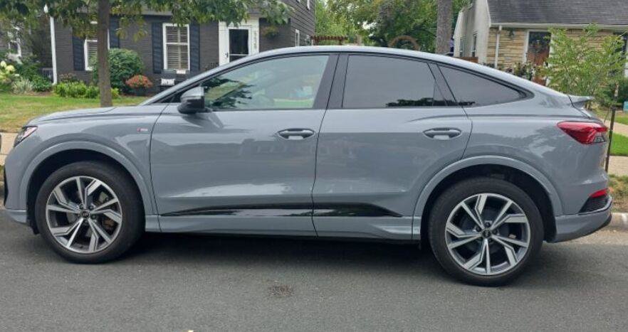 Used 2023 Audi Q4 e-tron Premium w/ Convenience Package AWD/4WD image 3