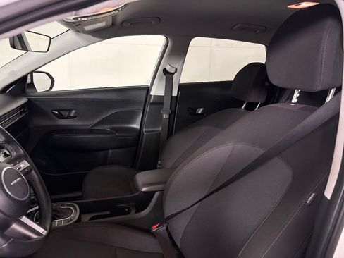 Used 2025 Hyundai Kona SEL FWD image 21