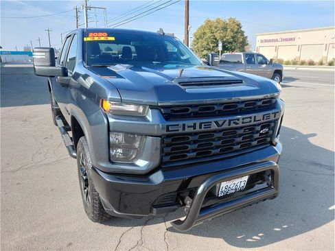 Used 2020 Chevrolet Silverado 2500 Custom w/ Custom Convenience Package image 2