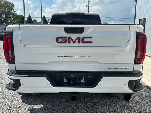 Used 2023 GMC Sierra 3500 Denali w/ Denali Ultimate Package AWD/4WD image 4