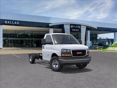 New 2025 GMC Savana 3500 w/ Power Convenience Package
