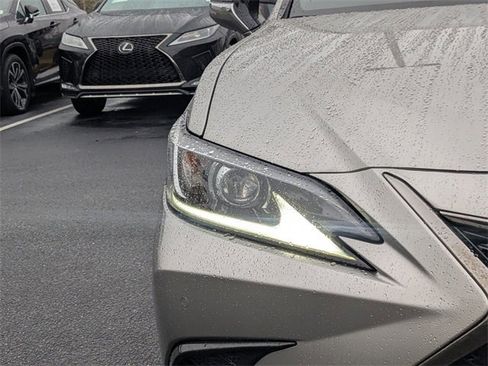 Used 2019 Lexus ES 350 F Sport image 10