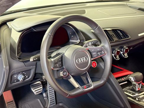 Used 2018 Audi R8 V10 w/ Premium Package image 14