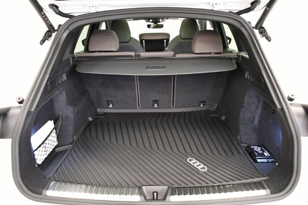 Used 2025 Audi Q5 Premium w/ Premium Plus AWD/4WD image 54