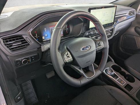 Used 2025 Ford Escape ST-Line w/ Tech Pack #1 image 3