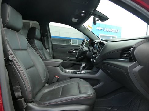 Certified 2022 Chevrolet Traverse RS AWD/4WD image 13