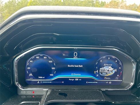 Used 2025 Chevrolet Silverado 2500 LT w/ Convenience Package image 19