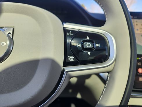 New 2026 Volvo XC90 T8 Ultra w/ Protection Package Premier image 11