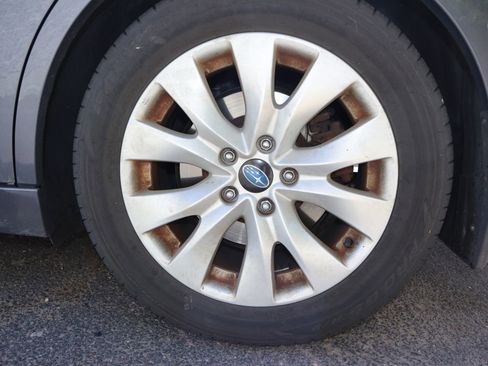 Used 2015 Subaru Legacy 2.5i Premium AWD/4WD image 14