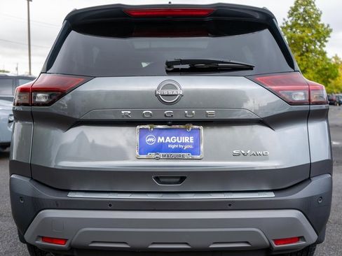 Used 2022 Nissan Rogue SV w/ SV Premium Package image 7