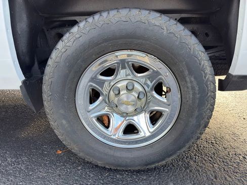 Used 2015 Chevrolet Silverado 1500 W/T w/ Trailering Package image 11