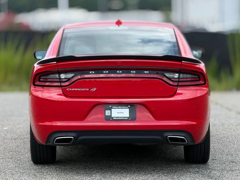 Used 2018 Dodge Charger GT AWD/4WD image 4